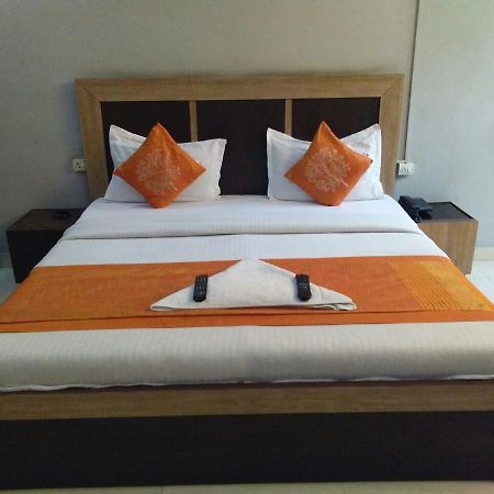 Juhi Bari Hotel Samridhi Palace מראה חיצוני תמונה