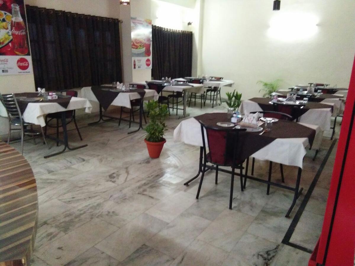 Juhi Bari Hotel Samridhi Palace מראה חיצוני תמונה